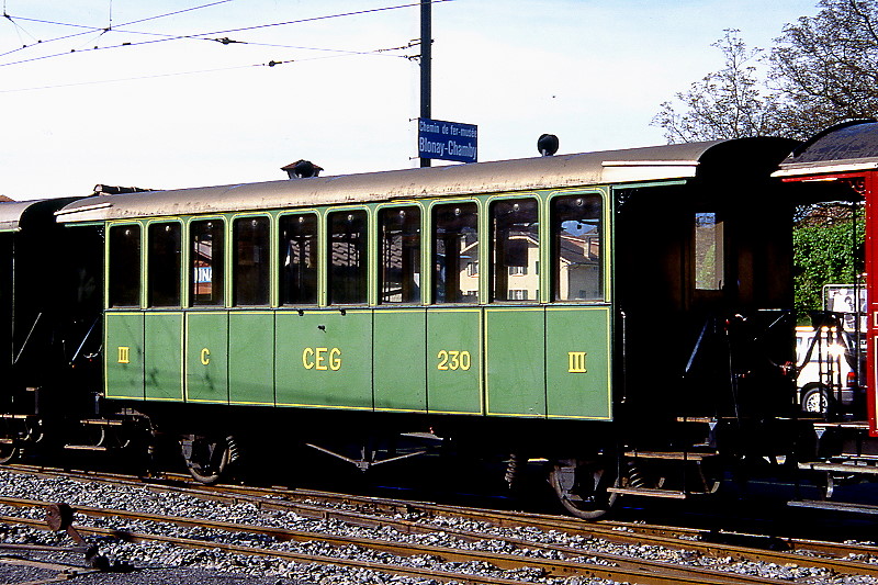 BC Museumsbahn - ex CEG C 230 am 19.05.1997 in Blonay - 3.Klasse Personenwagen 2-achsig mit 2 offenen Plattformen - Baujahr 1905 - SWS - Gewicht 8,00t - Sitzpl�tze 40 - L�P 9,50 - Lebenslauf: ex SEG C 230 - 1942 GFM C 230 - 1956 B 230 - 1964 B� 230 - 1969 BC C 230
