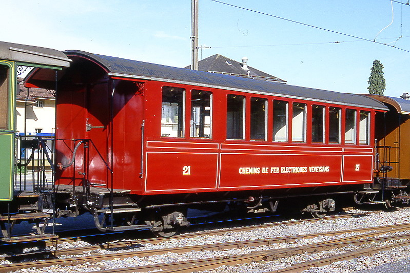 BC Museumsbahn - ex CEV BC� 21 am 19.05.1997 in Blonay - 2./3.Klasse-Personenwagen - Baujahr 1902 - SWS - Fahrzeuggewicht 8,60t - 8/32 Sitzpl�tze - L�P 10,16m - zul�ssige Geschwindigkeit 45 km/h - Lebenslauf: CEV BC 21 - 1971 an BC BC� 21
