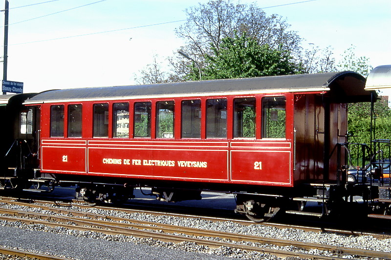 BC Museumsbahn - ex CEV BC� 21 am 19.05.1997 in Blonay - 2./3.Klasse-Personenwagen - Baujahr 1902 - SWS - Fahrzeuggewicht 8,60t - 8/32 Sitzpl�tze - L�P 10,16m - zul�ssige Geschwindigkeit 45 km/h - Lebenslauf: CEV BC 21 - 1971 an BC BC� 21
