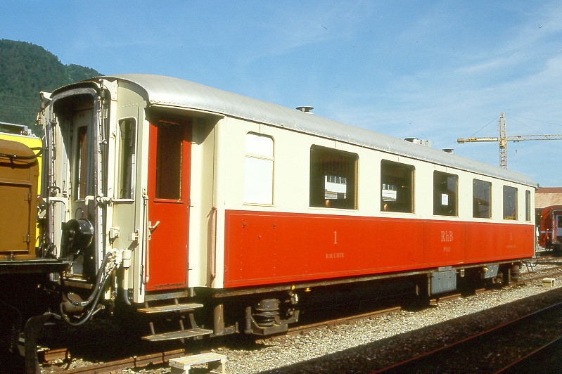 RhB - As 1161 am 07.06.1997 in Landquart - Historischer 1.Klasse Salonwagen 4-achsig - Baujahr 1929 - SIG - Fahrzeuggewicht 24,10t - Sitzpl�tze 24 - L�P 16,44m - zul�ssige Geschwindigkeit 90 km/h - �=08.03.1991 - Lebenslauf: ex A4� 61 - 1956 A4� 1161 - 1964 A 1161 1985 As 1161.
