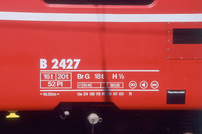 RhB - B 2427 am 25.08.2008 in St.Moritz - 2.Klasse Einheitspersonenwagen (Typ II) - Anschriftenfeld
