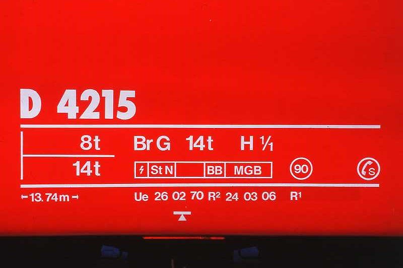 RhB - D 4215 - Gep�ckwagen am 14.12.2007 in St.Moritz - Anschriftenfeld
