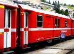 DS 4225 - Gep�ckwagen am 26.07.2010 in St.Moritz - �bernahme 17.04.1980 - SWS/SWP - Fahrzeuggewicht 18,00t - Zuladung 4,00t - L�P 13,74m - zul�ssige Geschwindigkeit 90 km/h.- Logo Graub�nden in
