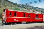 D 4204 - Gep�ckwagen am 10.10.1999 in Scuol - �bernahme 24.12.1948 - SWS - Fahrzeuggewicht 14,00t - Zuladung 8,00t - L�P 12,94m - zul�ssige Geschwindigkeit 90 km/h.-  �2=24.08.1992 - RhB-Logo deutsch