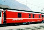 D 4206 - Gep�ckwagen am 19.03.1998 in Landquart - Baujahr 1949 - SWS - Fahrzeuggewicht 14,00t - Zuladung 8,00t - L�P 12,94m - zul�ssige Geschwindigkeit 90 km/h.-  �3=12.08.1989 �2=10.02.95 - RhB-Logo