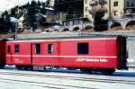 D 4207 - Gep�ckwagen am 26.02.2000 in St.Moritz - �bernahme 09.07.1949 - SWS - Fahrzeuggewicht 14,00t - Zuladung 8,00t - L�P 12,94m - zul�ssige Geschwindigkeit 90 km/h.-  �3=15.12.1988 �2=18.03.94 -