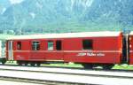 RhB - D 4218 - Gep�ckwagen am 26.06.1995 in Untervaz - �bernahme 07.04.1970 - SWS - Fahrzeuggewicht 14,00t - Zuladung 8,00t - L�P 13,74m - zul�ssige Geschwindigkeit 90 km/h.- �2=11.02.1993 - RhB-Logo