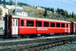 RhB - B 2464 am 13.10.2008 in St.Moritz - 2.Klasse verk�rzter Einheitspersonenwagen (Typ III) f�r Bernin-Express, urspr�nglich mit braunen Fensterband  - �bernahme 16.06.1983 - FFA/SWP -