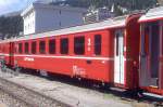 RhB - B 2427 am 25.08.2008 in St.Moritz - 2.Klasse Einheitspersonenwagen (Typ II) - �bernahme 24.08.1979 - FFA/SWP/RhB - Fahrzeuggewicht 16,00t - Sitzpl�tze 52/Stehpl�tze 24 - L�P 18,50m - zul�ssige