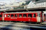 RhB - B 2454 am 02.03.1998 in St.Moritz - 2.Klasse verk�rzter Einheitspersonenwagen (Typ II) f�r Berninabahn  - �bernahme 20.07.1972 - FFA/SWP - Fahrzeuggewicht 12,00t - Sitzpl�tze 48 - L�P 14,90m -