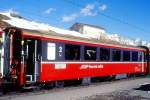 RhB - B 2461 am 09.03.1998 in Alp Gr�m - 2.Klasse verk�rzter Einheitspersonenwagen (Typ III) f�r Bernin-Express mit braunen Fensterband  - �bernahme 02.05.1983 - FFA/SWP - Fahrzeuggewicht 16,00t -