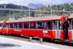 RhB - B 2464 am 20.08.1995 in Samedan - 2.Klasse verk�rzter Einheitspersonenwagen (Typ III) f�r Bernin-Express mit braunen Fensterband  - �bernahme: 16.06.1983 - FFA/SWP - Fahrzeuggewicht 16,00t -