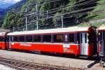 RhB - B 2464 am 01.09.1995 in Poschiavo - 2.Klasse verk�rzter Einheitspersonenwagen (Typ III) f�r Bernin-Express mit braunen Fensterband  - �bernahme: 16.06.1983 - FFA/SWP - Fahrzeuggewicht 16,00t -