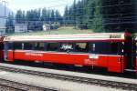 RhB - B 2496 am 07.09.1994 in Pontresina - 2.Klasse verk�rzter Einheitspersonenwagen (Typ IV) f�r Bernin-Express mit braunen Fensterband  - �bernahme 04.12.1992 - SWA - Fahrzeuggewicht 17,00t -