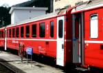 RhB - B 2383 am 30.07.2010 in St.Moritz - 2.Klasse Einheitspersonenwagen (Typ II) - �bernahme 28.02.1977 - FFA/SWP - Fahrzeuggewicht 15,00t - Sitzpl�tze 60 - L�P 18,50m - zul�ssige Geschwindigkeit 90
