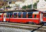 RhB - Ap 1292 am 17.10.2008 in St.Moritz - 1.Klasse Panoramawagen f�r Berninabahn - Baujahr 2000 - St - Fahrzeuggewicht 19,00t - Sitzpl�tze 34 - L�P 16,50m - zul�ssige Geschwindigkeit 90 km/h - Logo