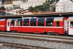 RhB - Api 1303 am 17.10.2008 in St.Moritz - 1.Klasse Panoramawagen f�r Berninabahn - �bernahme - St - Fahrzeuggewicht 18,00t - Sitzpl�tze 28 - L�P 16,50m - zul�ssige Geschwindigkeit 90 km/h - Logo