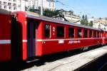RhB - B 2427 am 17.10.2008 in St.Moritz - 2.Klasse Einheitspersonenwagen (Typ II) - �bernahme 24.08.1979 - FFA/SWP/RhB - Fahrzeuggewicht 16,00t - Sitzpl�tze 52/Stehpl�tze 24 - L�P 18,50m - zul�ssige