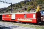 RhB - Z 13092 am 22.10.1998 in Scuol - Postwagen 4-achsig mit 1 offenen Plattform - �bernahme: 10.12.1966 - SWS - Fahrzeuggewicht 15,50t - Zuladung 9,00t - L�P 16,87m - zul�ssige Geschwindigkeit = 90