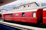 RhB - Z� 99 am 10.05.1994 in Samedan - Postwagen 4-achsig mit 1 offenen Plattform - �bernahme: 09.12.1969 - SWS - Fahrzeuggewicht 17,00t - Zuladung 9,00t - L�P 16,87m - zul�ssige Geschwindigkeit = 90